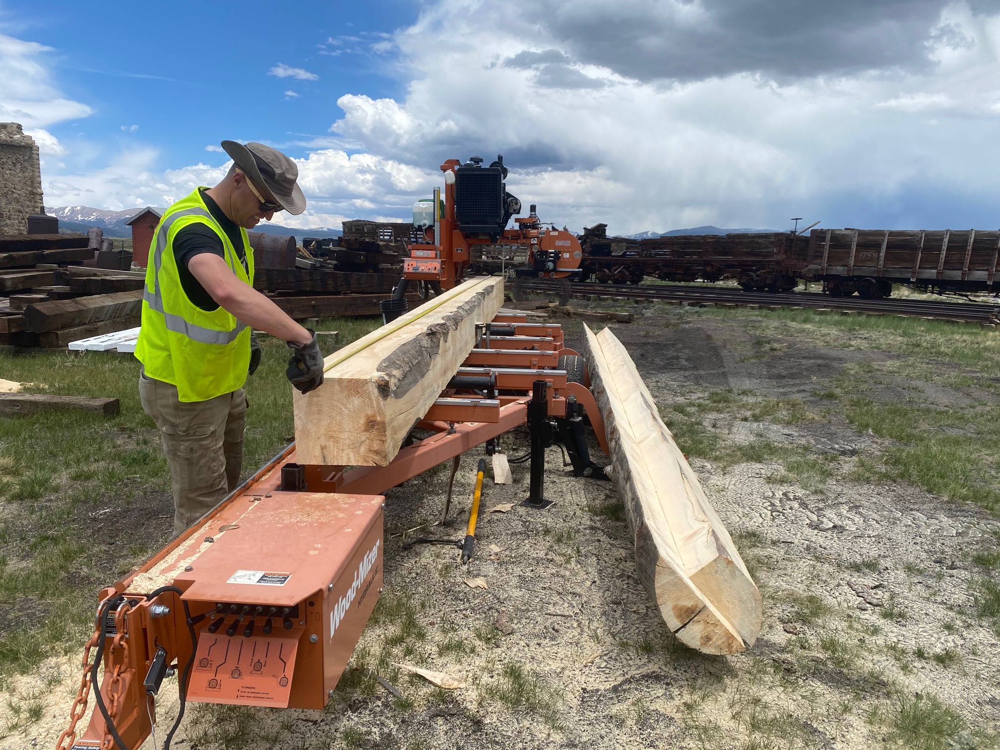 Dan Silbaugh and His Portable Sawmill. Photo by Bob Schoppe